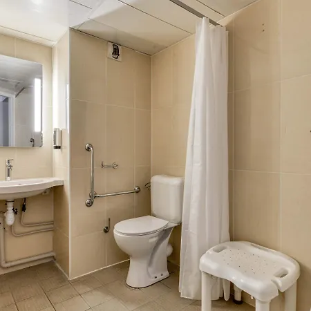 Hotel B&B HOTEL Béziers 2*